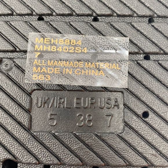 Steve Madden Puffer Platform Pool Slides Sandals - Picture 10 of 10